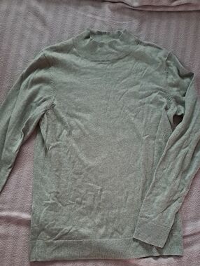 Amazon Essentials Sage Mock Neck Sweater - Like New